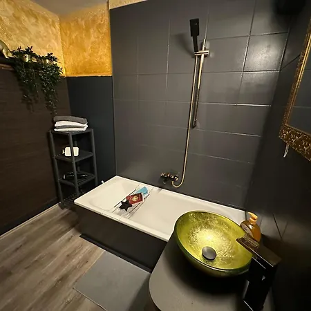 Geheimtipp Koenigsstuhl - Altstadt-apartment Nahe Warnowufer Appartamento *