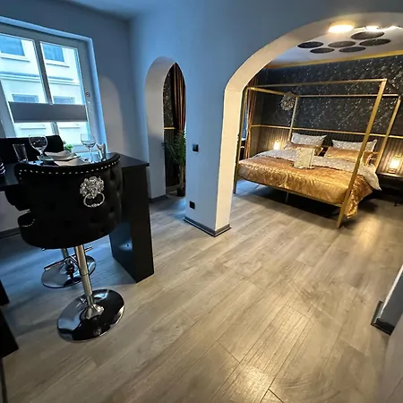 Geheimtipp Koenigsstuhl - Altstadt-apartment Nahe Warnowufer Apartamento